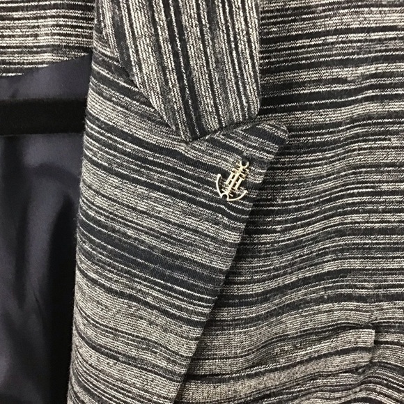 Tommy Hilfiger stretch fitted polyester blend blazer with elbow patches. Sz 12 - Picture 15 of 15